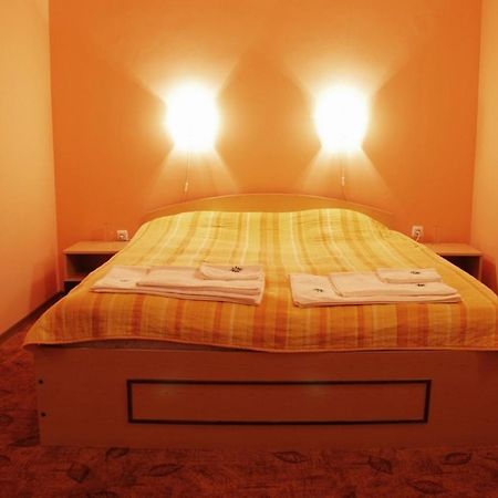 Hotel Tourist Center Momina Krepost Veliko Tárnovo Exterior foto